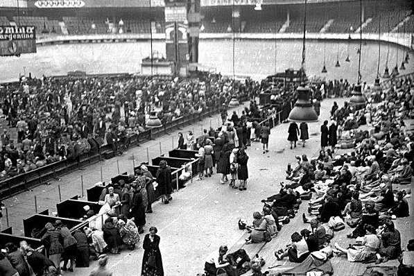 70-ans-rafle-vel-dhiv-16-17-juillet-1942-l-umi8dp_597_398